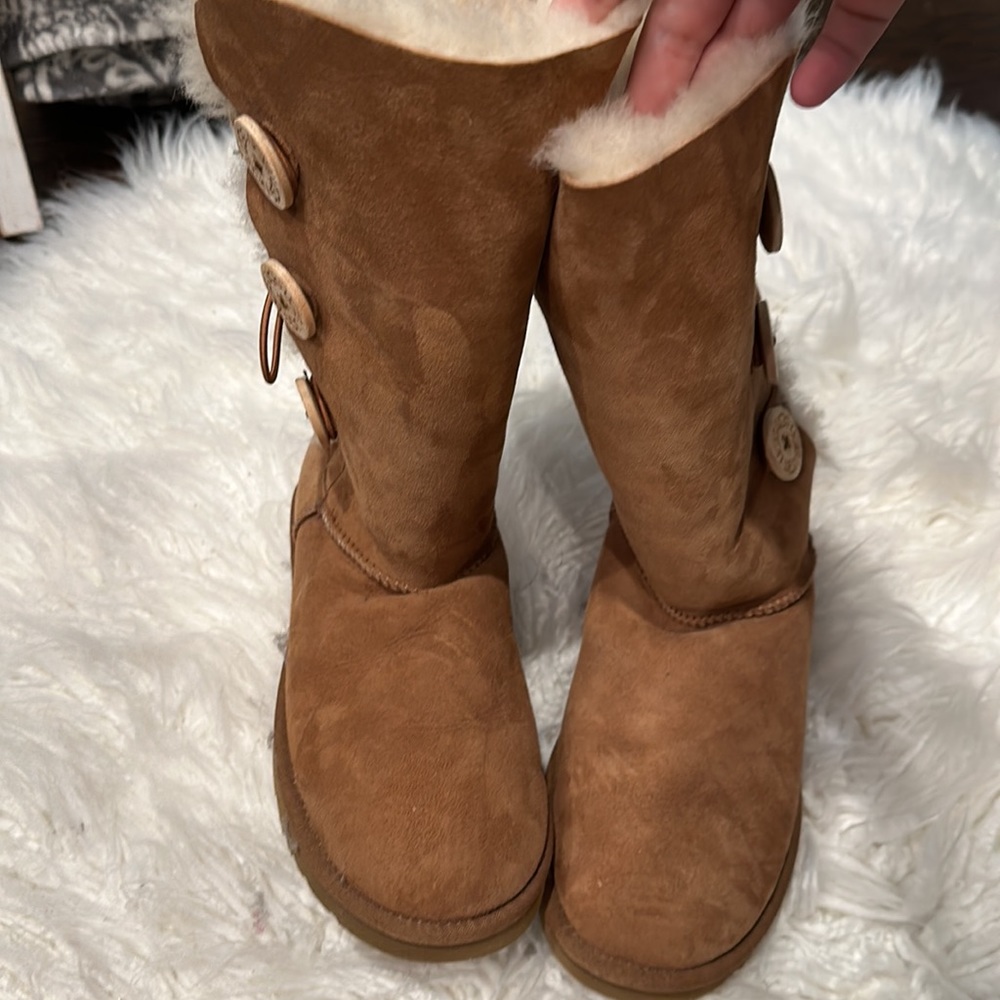 Ugg Button Up Boots - Picture 2 of 2